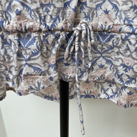 Splendid Sheer Cropped Blouse - Picture 5 of 7